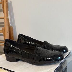 Clarks Glossy Black Croc-Embossed Loafers